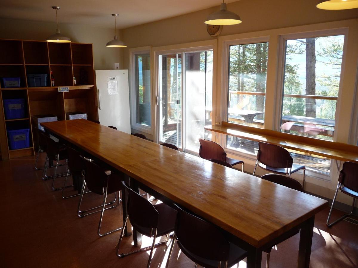 Canmore Alpine Hostel - Alpine Club Of Canada Ngoại thất bức ảnh