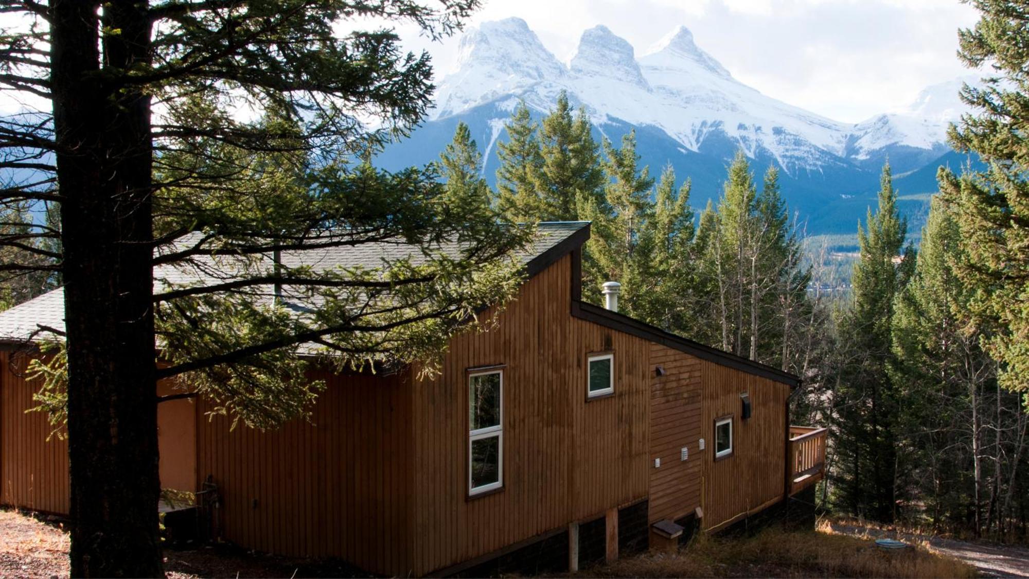 Canmore Alpine Hostel - Alpine Club Of Canada Ngoại thất bức ảnh