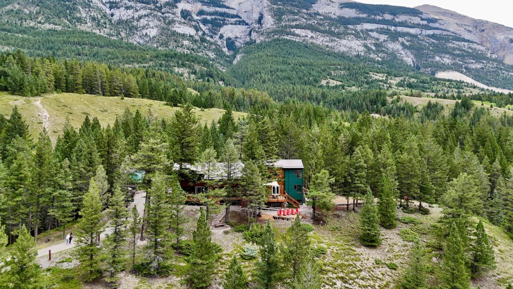Canmore Alpine Hostel - Alpine Club Of Canada Ngoại thất bức ảnh